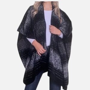 Woolrich Black and White Flowy Cozy Boho Poncho Blanket Wrap Women’s OS
